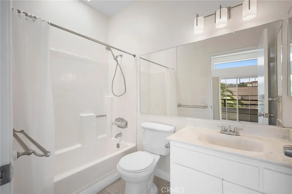 4328 Whitsett Avenue Studio City, CA 91604