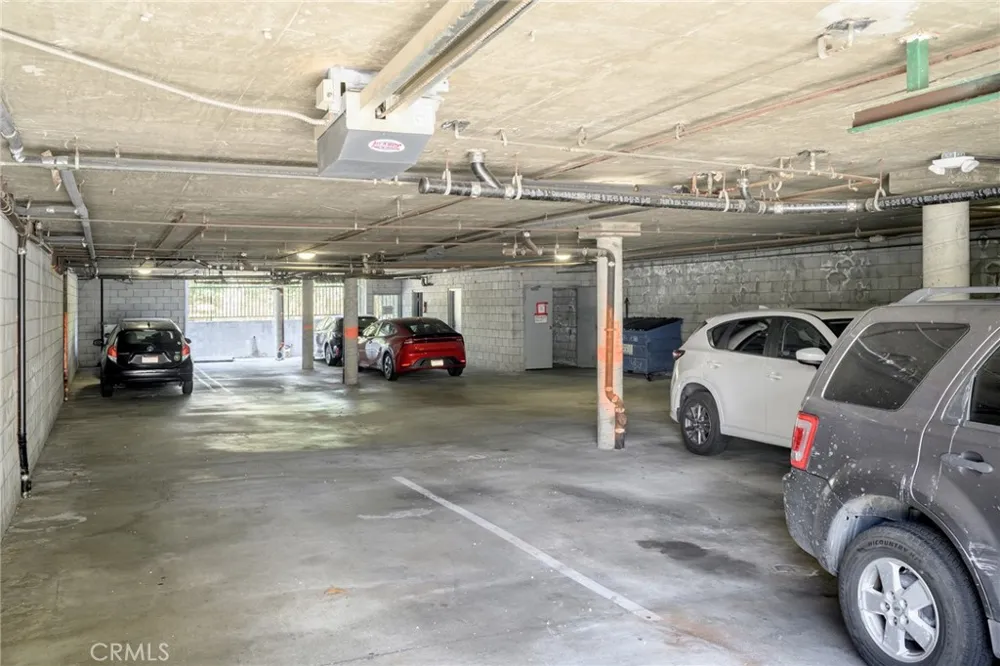 4328 Whitsett Avenue Studio City, CA 91604