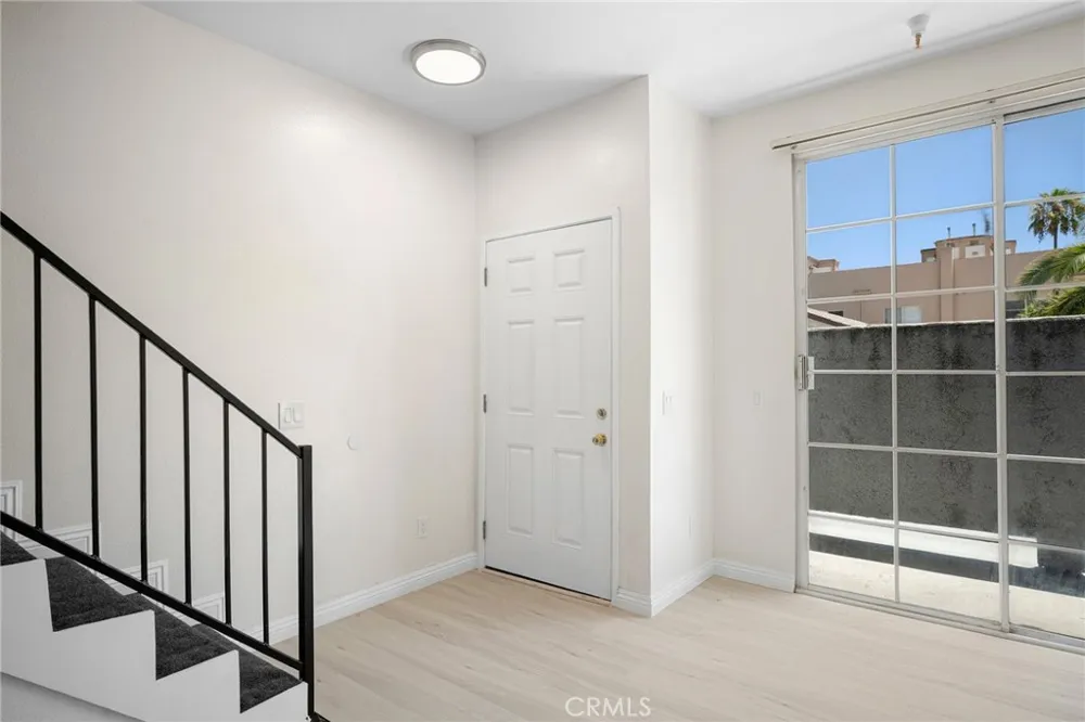 4328 Whitsett Avenue Studio City, CA 91604