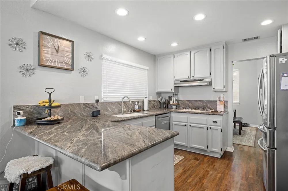 18541 Olympian Court Canyon Country, CA 91351
