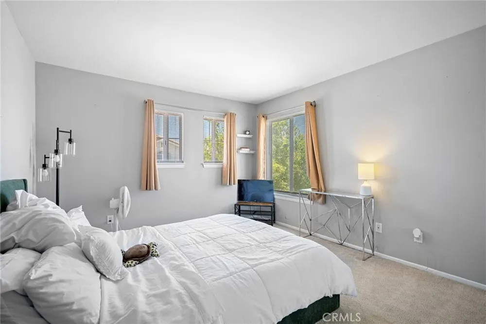 18541 Olympian Court Canyon Country, CA 91351