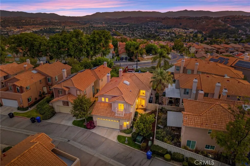 18541 Olympian Court Canyon Country, CA 91351