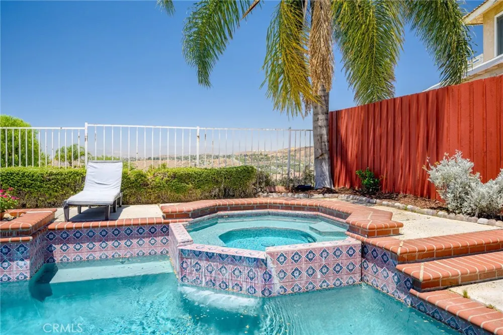 18541 Olympian Court Canyon Country, CA 91351