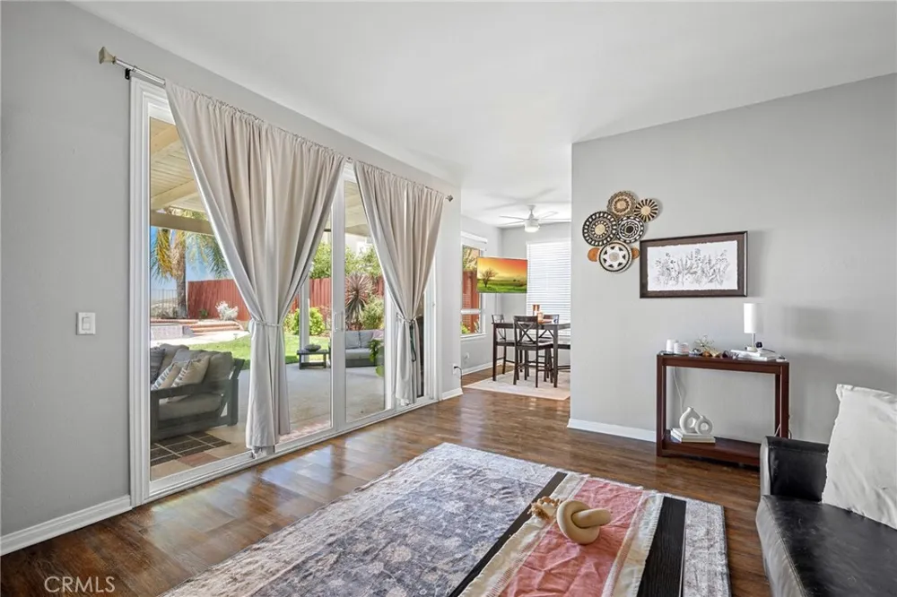 18541 Olympian Court Canyon Country, CA 91351