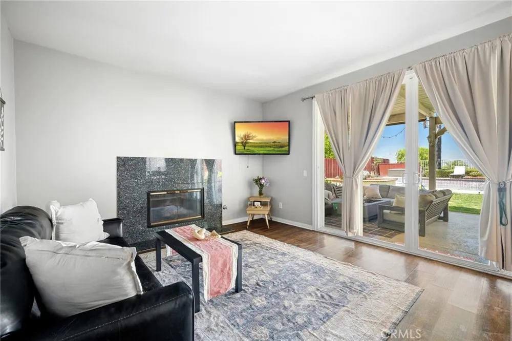 18541 Olympian Court Canyon Country, CA 91351