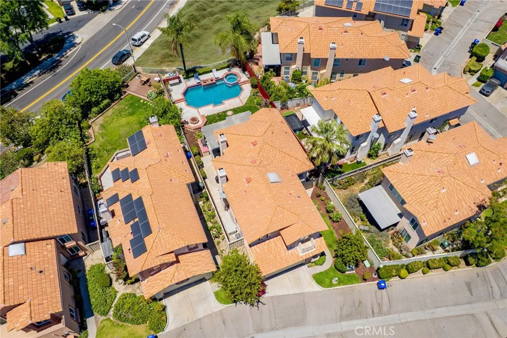 18541 Olympian Court Canyon Country, CA 91351