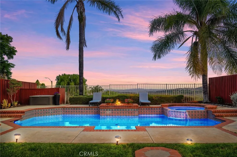 18541 Olympian Court Canyon Country, CA 91351