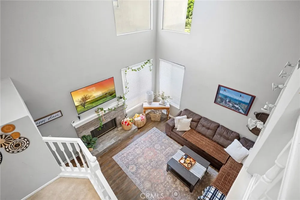 18541 Olympian Court Canyon Country, CA 91351