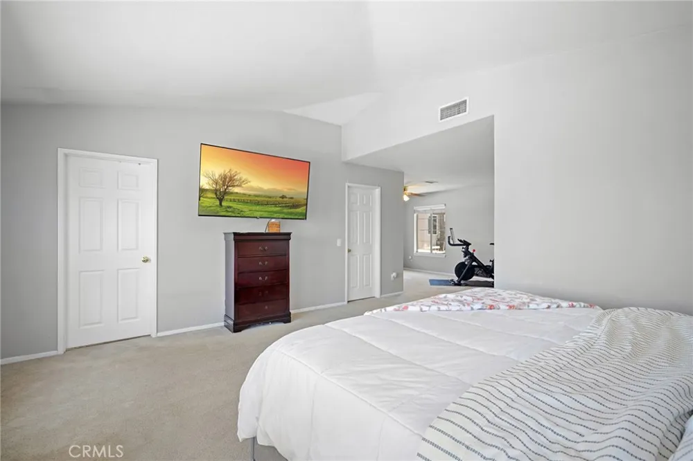 18541 Olympian Court Canyon Country, CA 91351