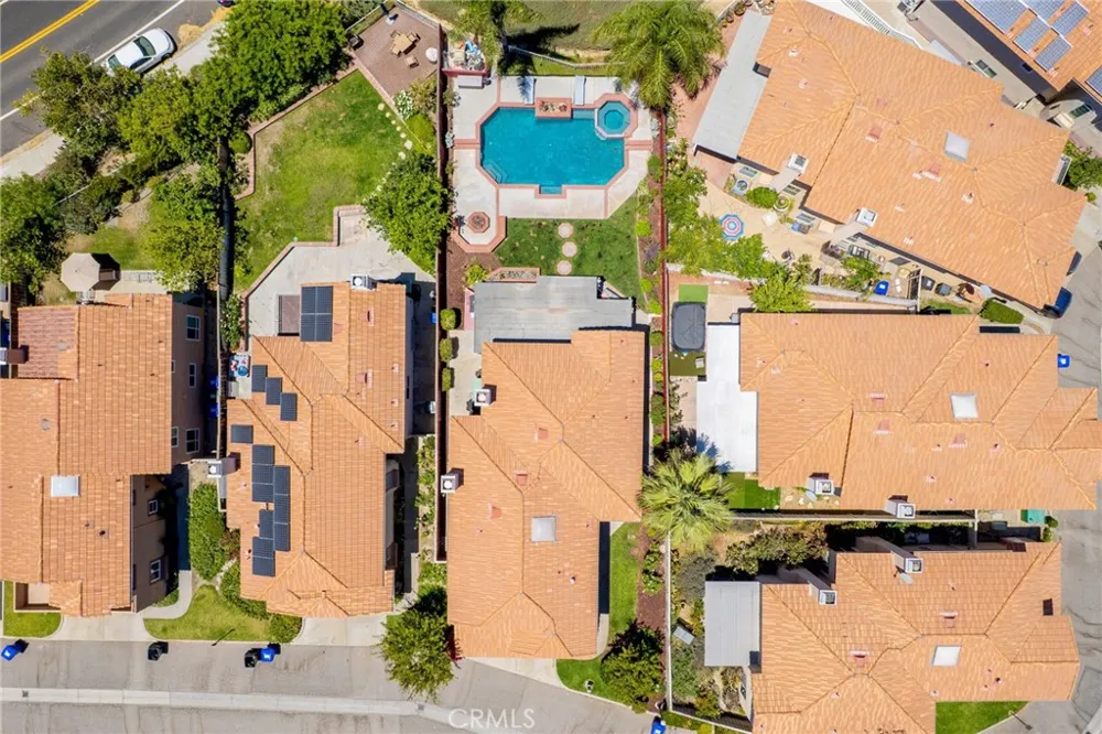 18541 Olympian Court Canyon Country, CA 91351
