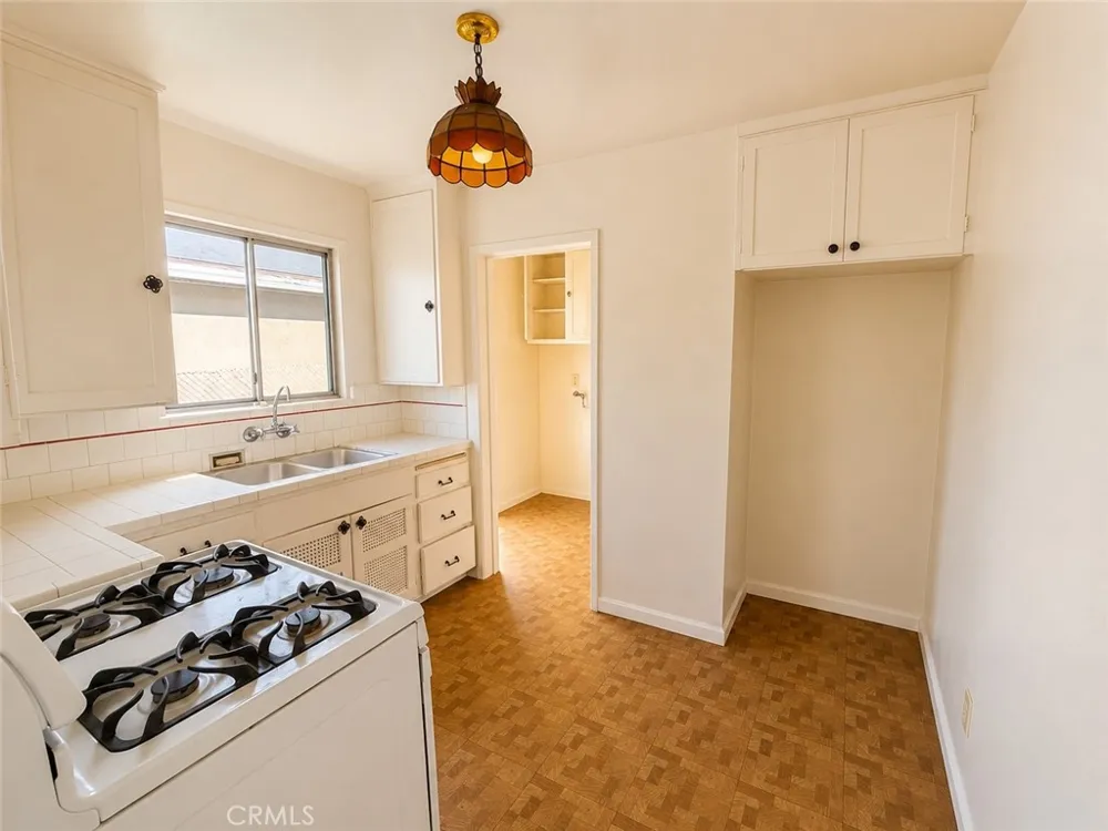 10558 Las Lunitas Avenue Tujunga, CA 91042