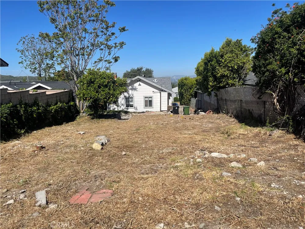 10558 Las Lunitas Avenue Tujunga, CA 91042