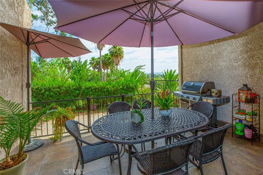 7759 Via Capri Burbank, CA 91504
