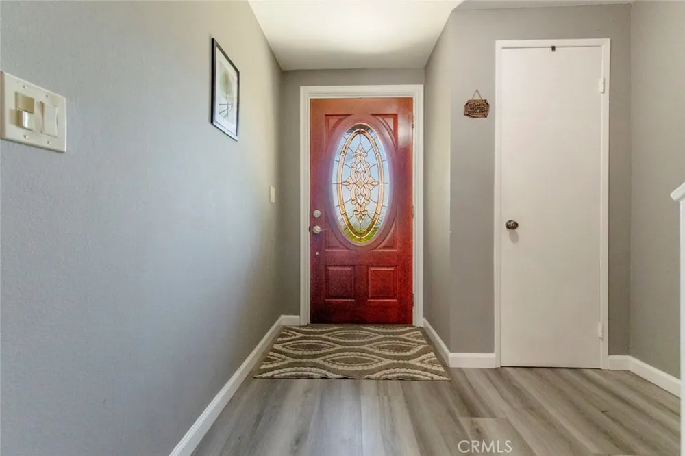7759 Via Capri Burbank, CA 91504
