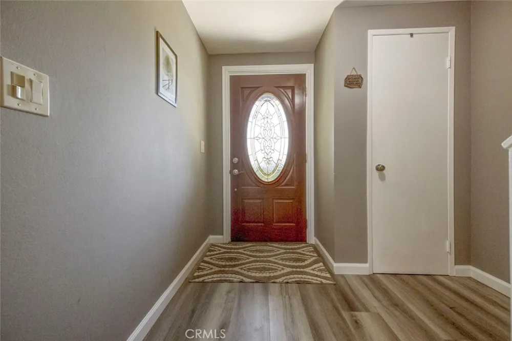 7759 Via Capri Burbank, CA 91504