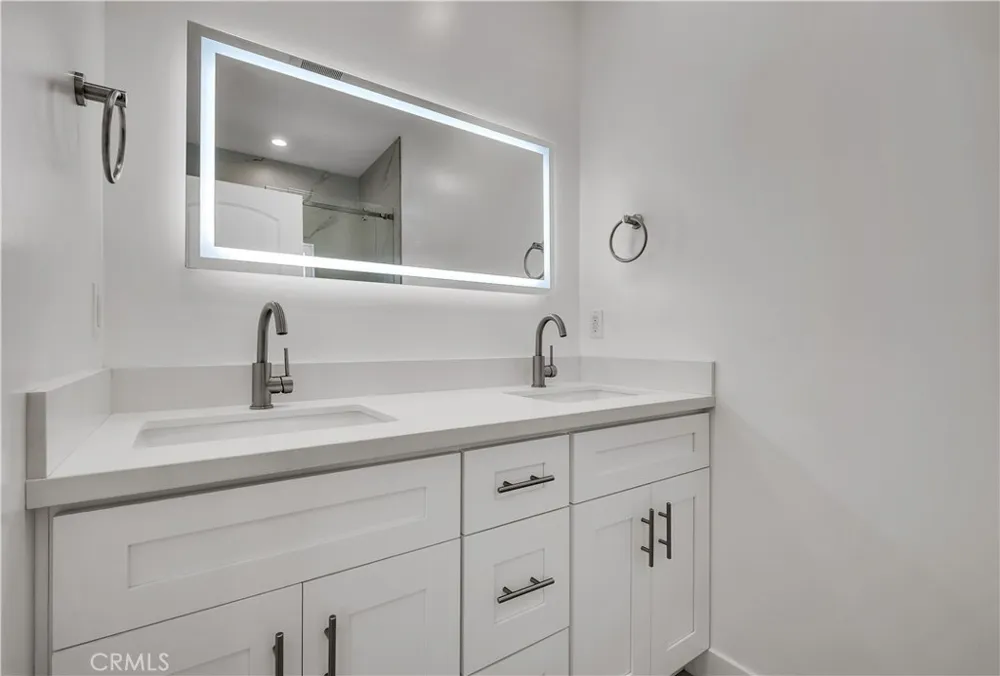 828 E Fairmount Road Burbank, CA 91501