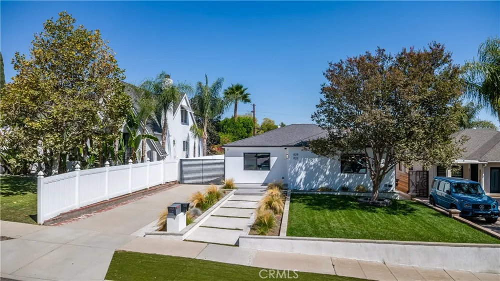 828 E Fairmount Road Burbank, CA 91501
