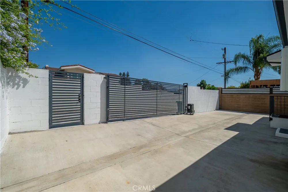 828 E Fairmount Road Burbank, CA 91501