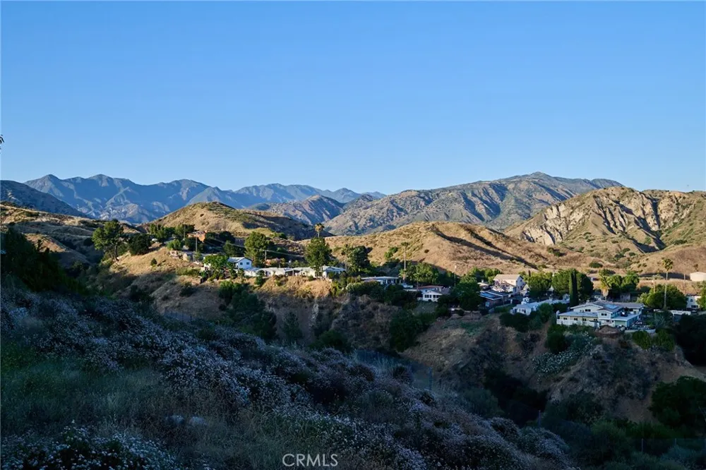 12000 Mountain View Lakeview Terrace, CA 91342