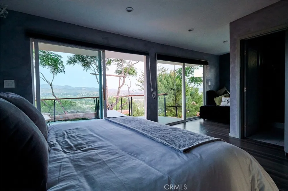 12000 Mountain View Lakeview Terrace, CA 91342