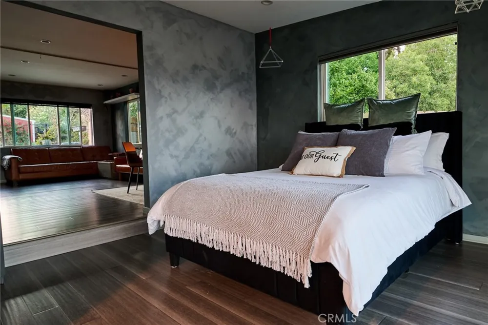 12000 Mountain View Lakeview Terrace, CA 91342