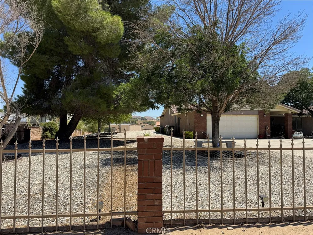 14861 Riverside Apple Valley, CA 92307