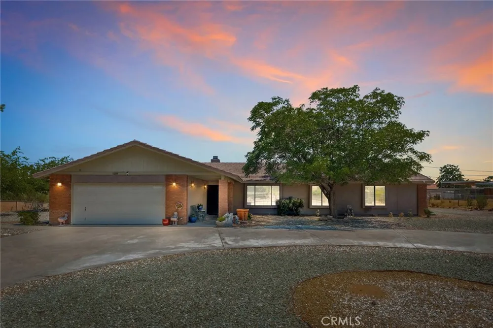 14861 Riverside Apple Valley, CA 92307
