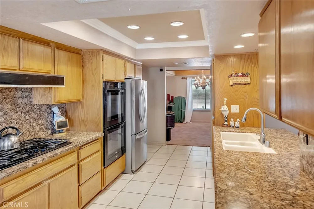 14861 Riverside Apple Valley, CA 92307