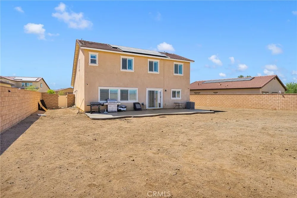 13271 Sierra Blanca Victorville, CA 92394