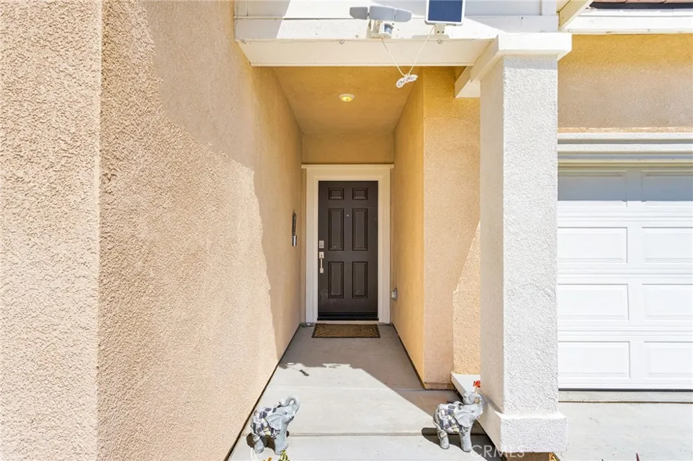 13271 Sierra Blanca Victorville, CA 92394