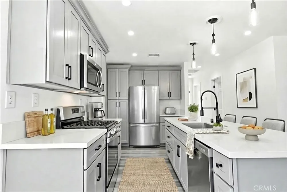 1038 E J STREET Ontario, CA 91764