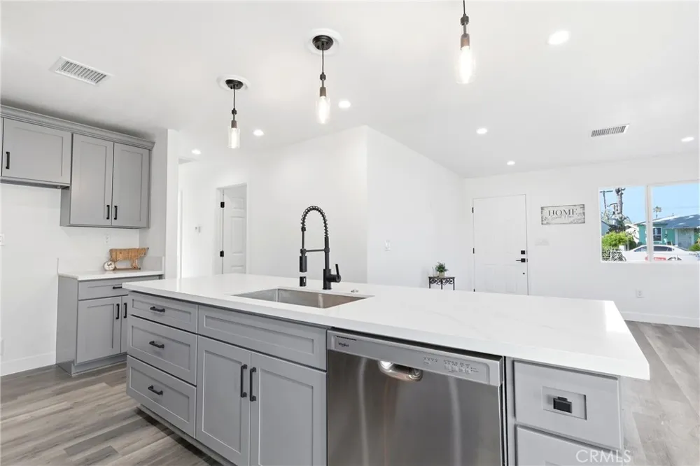 1038 E J STREET Ontario, CA 91764