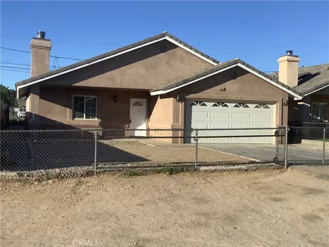 16493 Live Oak