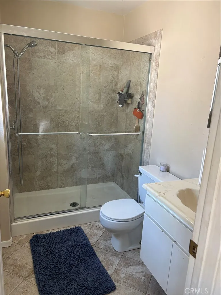 6389 Del Mar Way Riverside, CA 92504