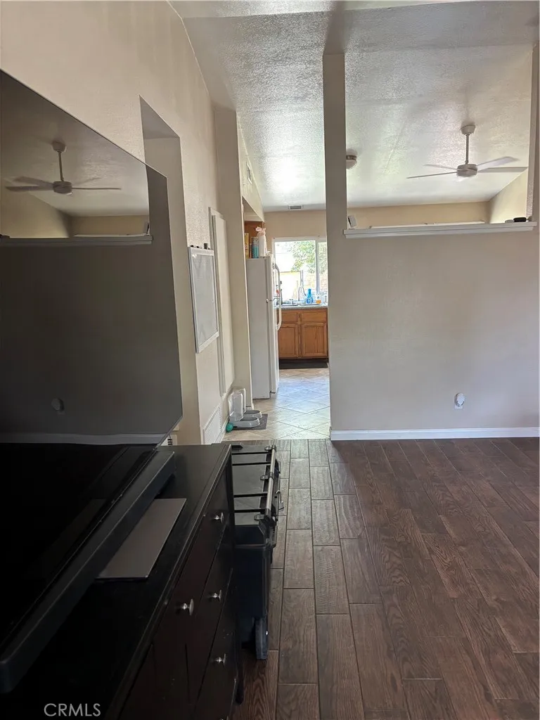 6389 Del Mar Way Riverside, CA 92504