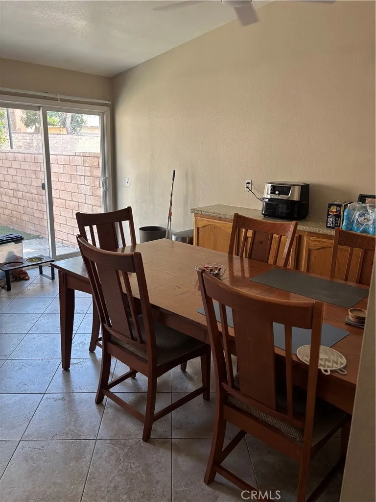 6389 Del Mar Way Riverside, CA 92504