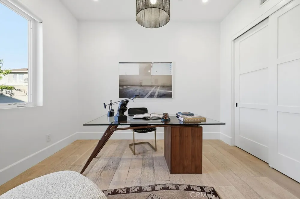 2360 Orange Avenue Costa Mesa, CA 92627