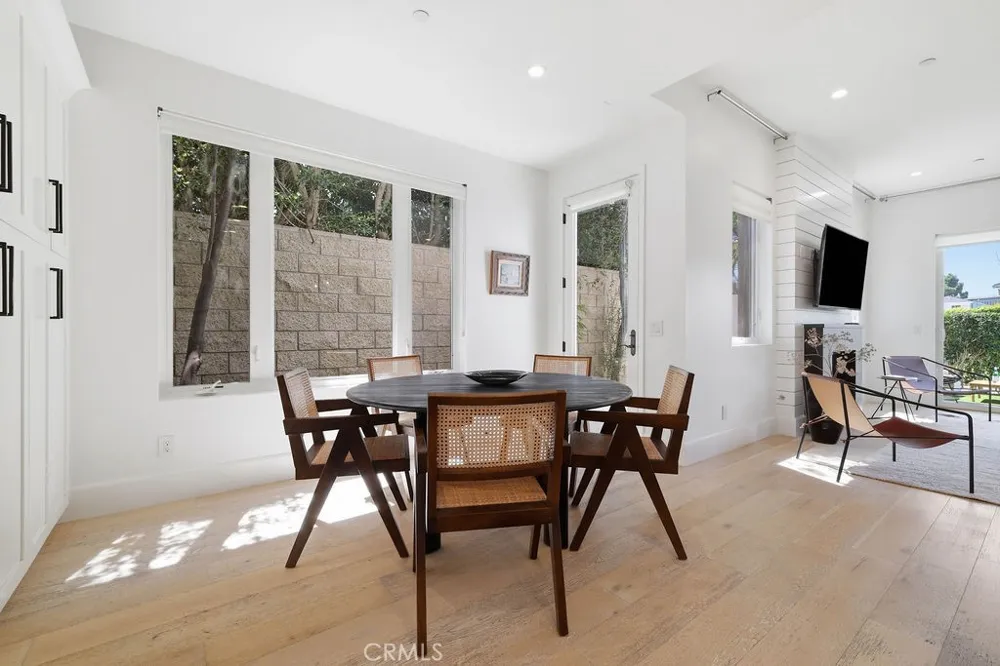 2360 Orange Avenue Costa Mesa, CA 92627