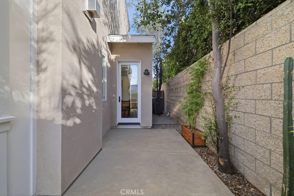 2360 Orange Avenue Costa Mesa, CA 92627