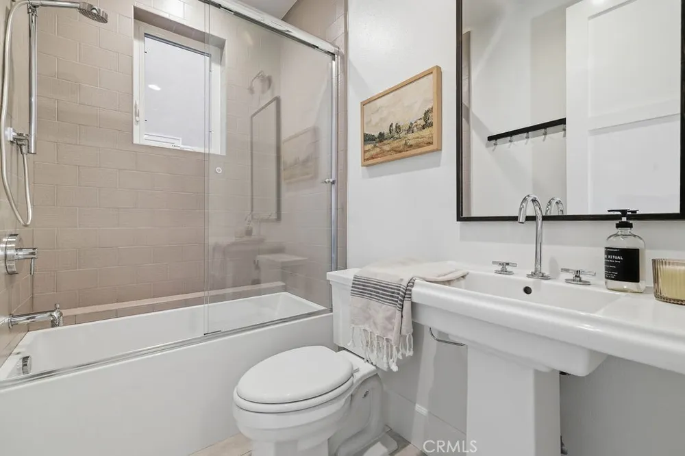 2360 Orange Avenue Costa Mesa, CA 92627