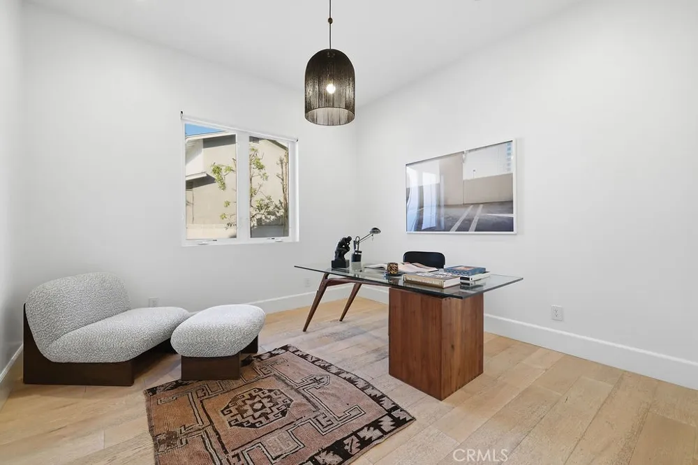 2360 Orange Avenue Costa Mesa, CA 92627
