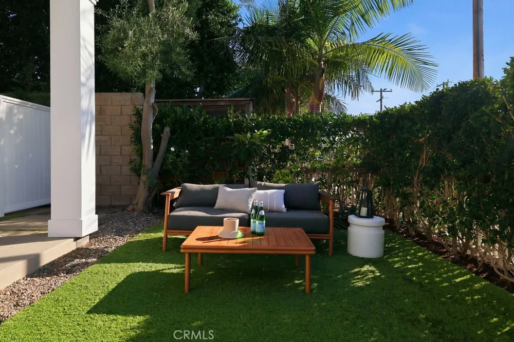 2360 Orange Avenue Costa Mesa, CA 92627