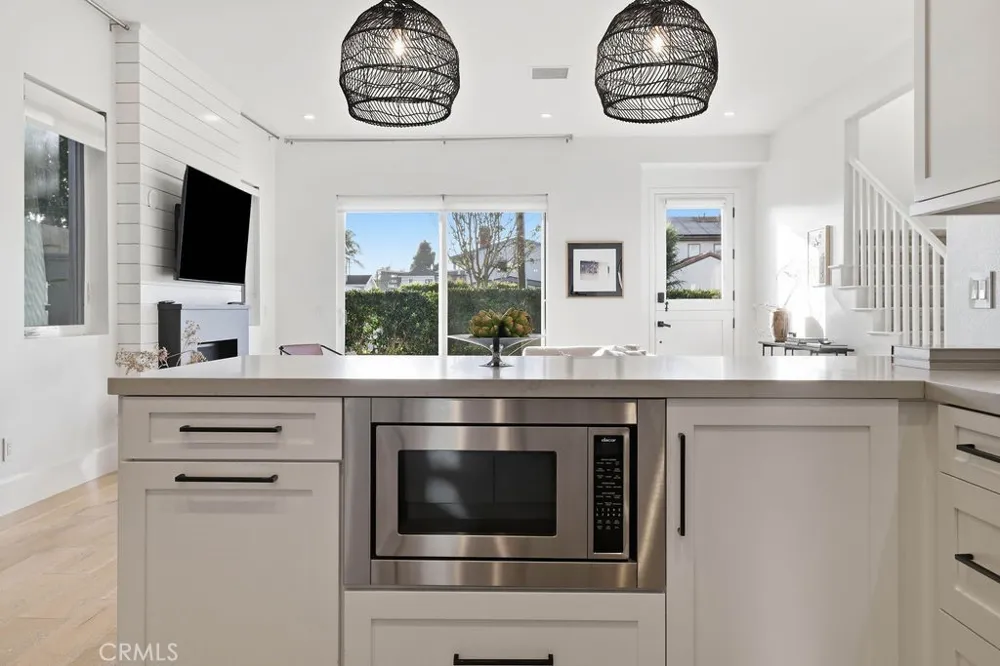 2360 Orange Avenue Costa Mesa, CA 92627