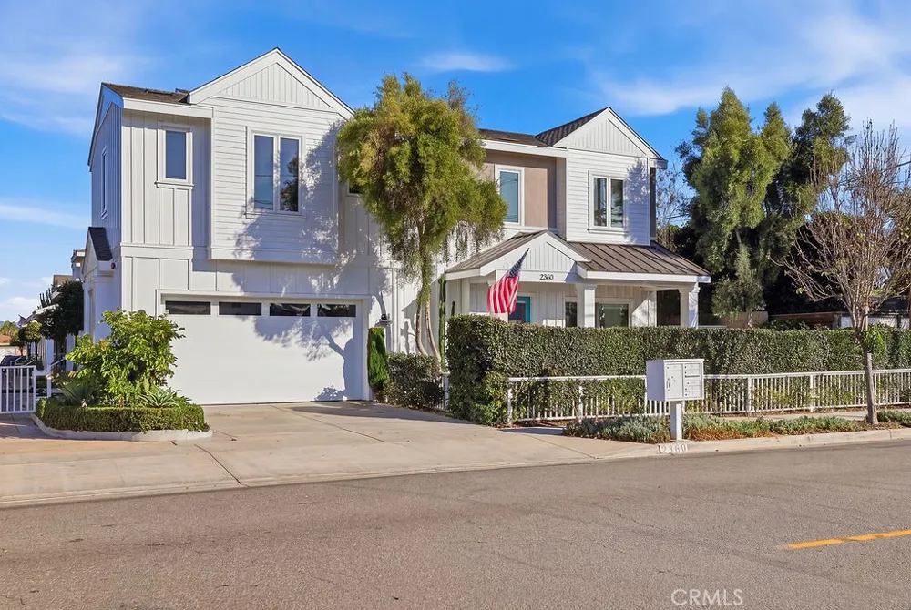 2360 Orange Avenue Costa Mesa, CA 92627
