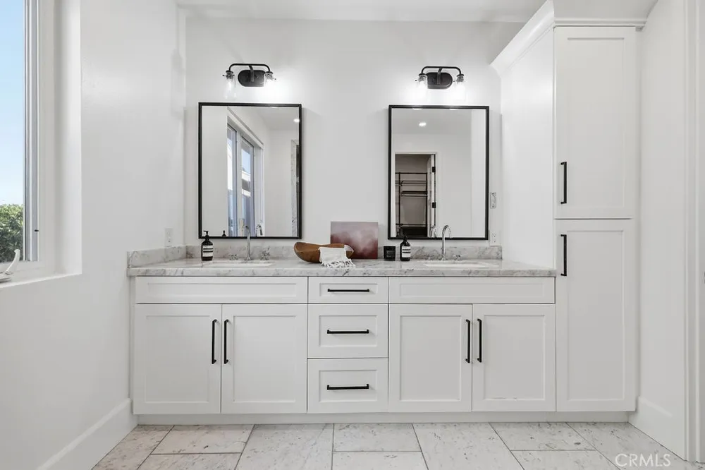 2360 Orange Avenue Costa Mesa, CA 92627