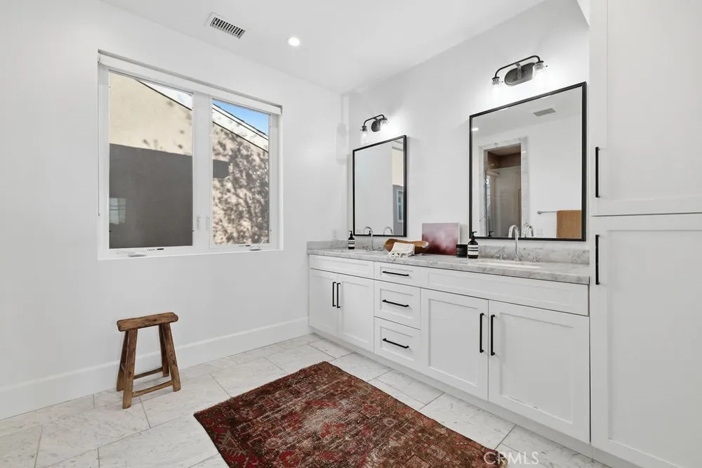 2360 Orange Avenue Costa Mesa, CA 92627