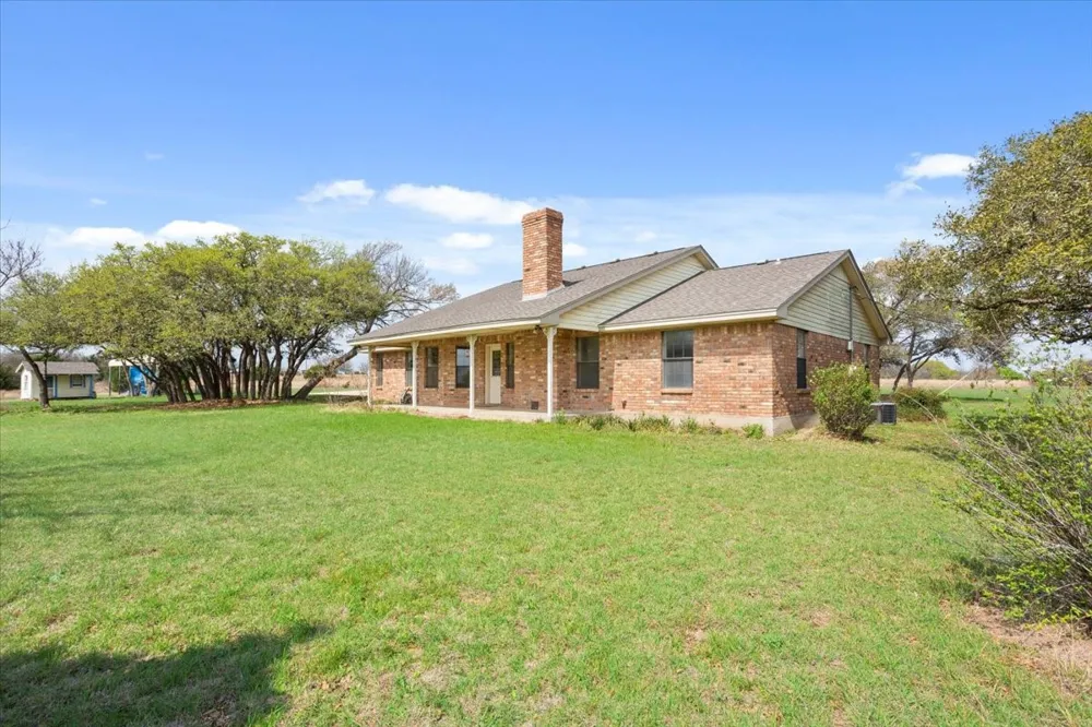 146 Indian Paint Brush Road Eddy, TX 76524