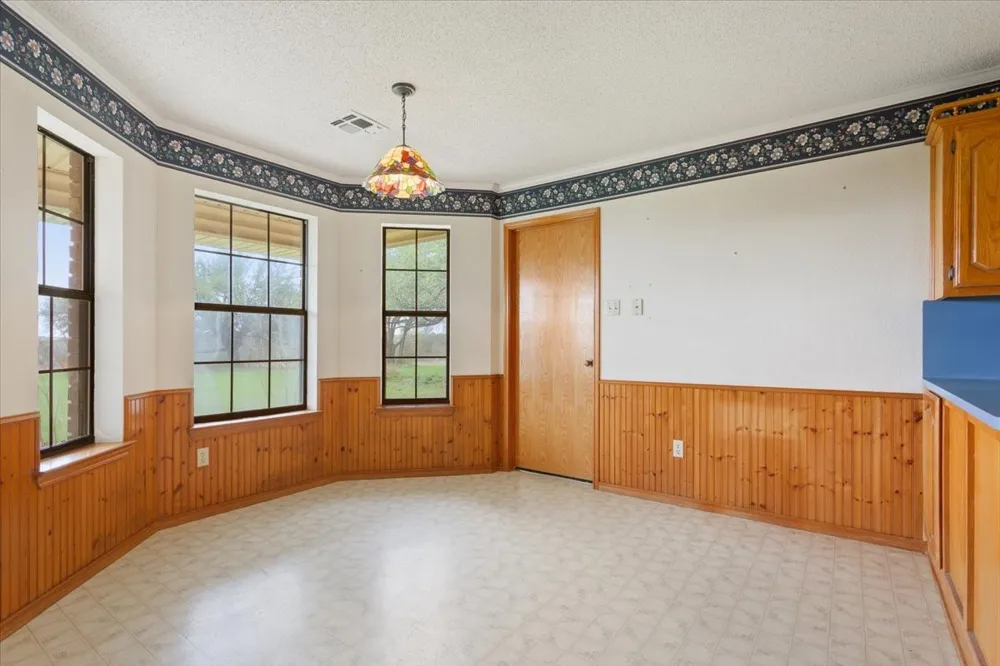 146 Indian Paint Brush Road Eddy, TX 76524