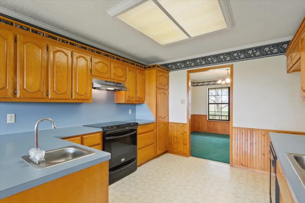 146 Indian Paint Brush Road Eddy, TX 76524