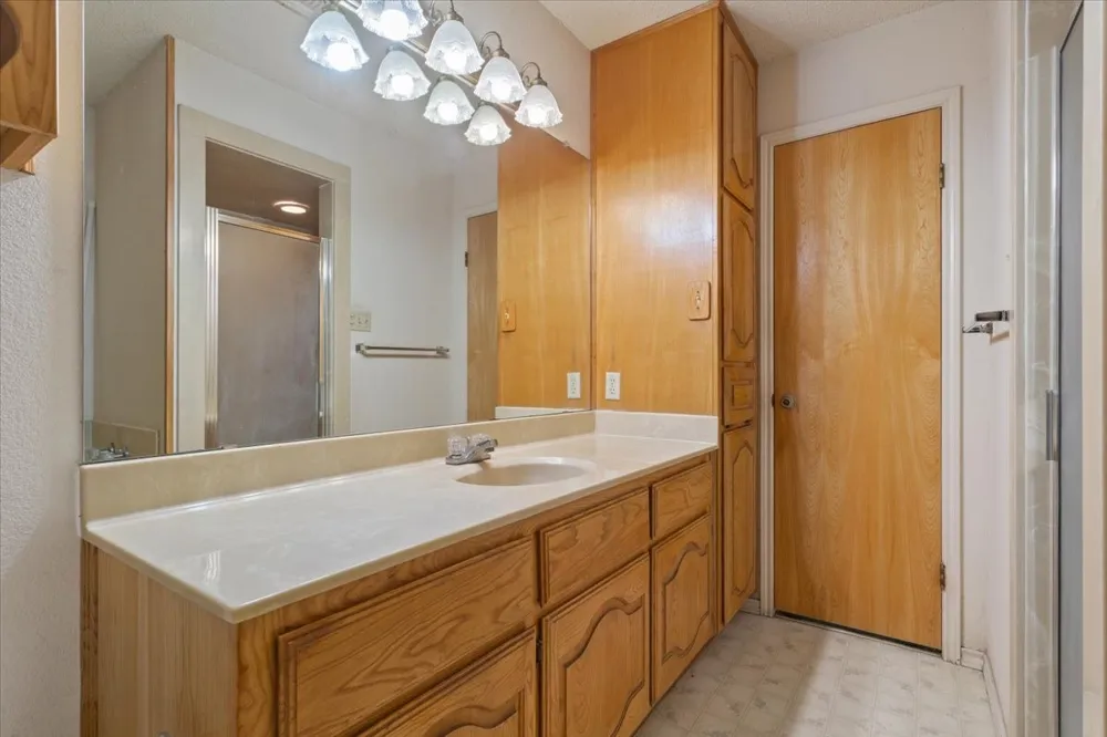 146 Indian Paint Brush Road Eddy, TX 76524